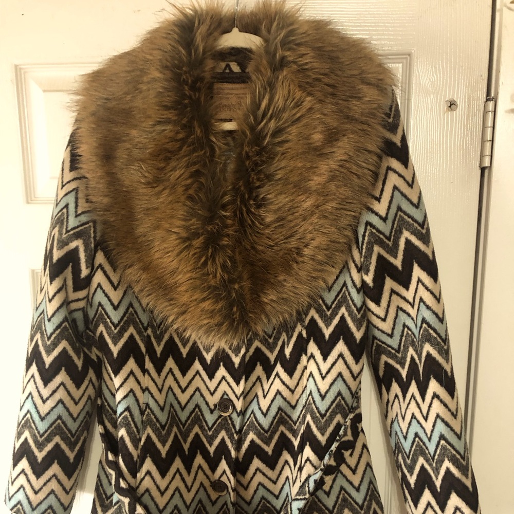 Panhandle Slim Eskimo Coat Size Large Powder Blue & Tan Aztec Print